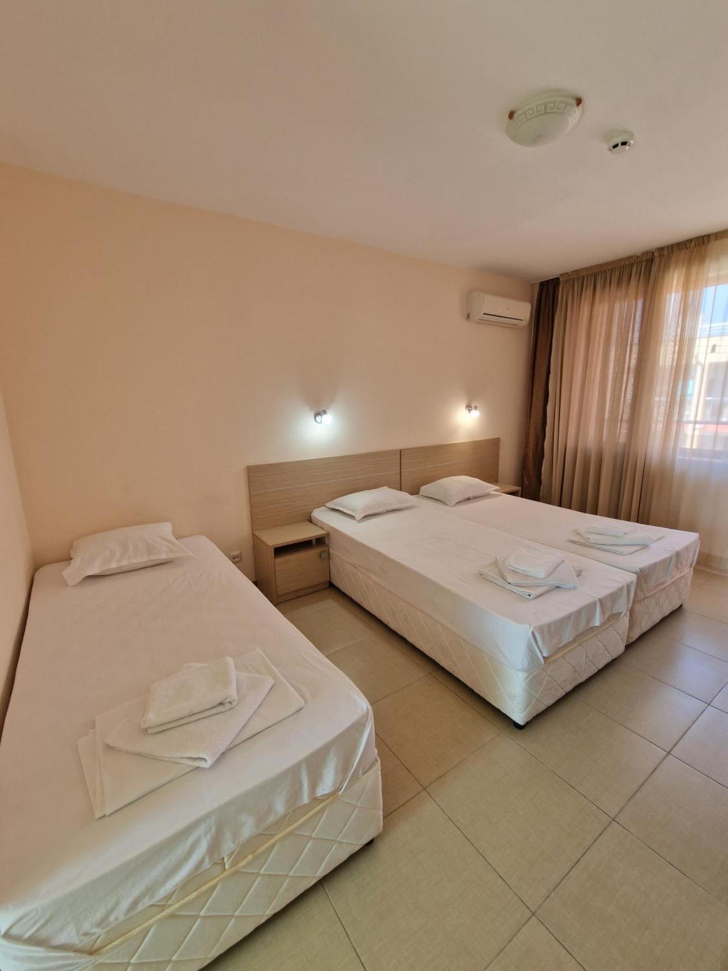 Александра Hotel Sveti Vlas Exterior photo