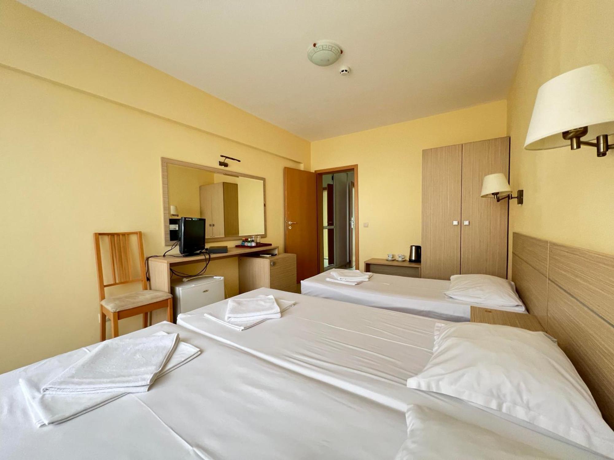 Александра Hotel Sveti Vlas Exterior photo