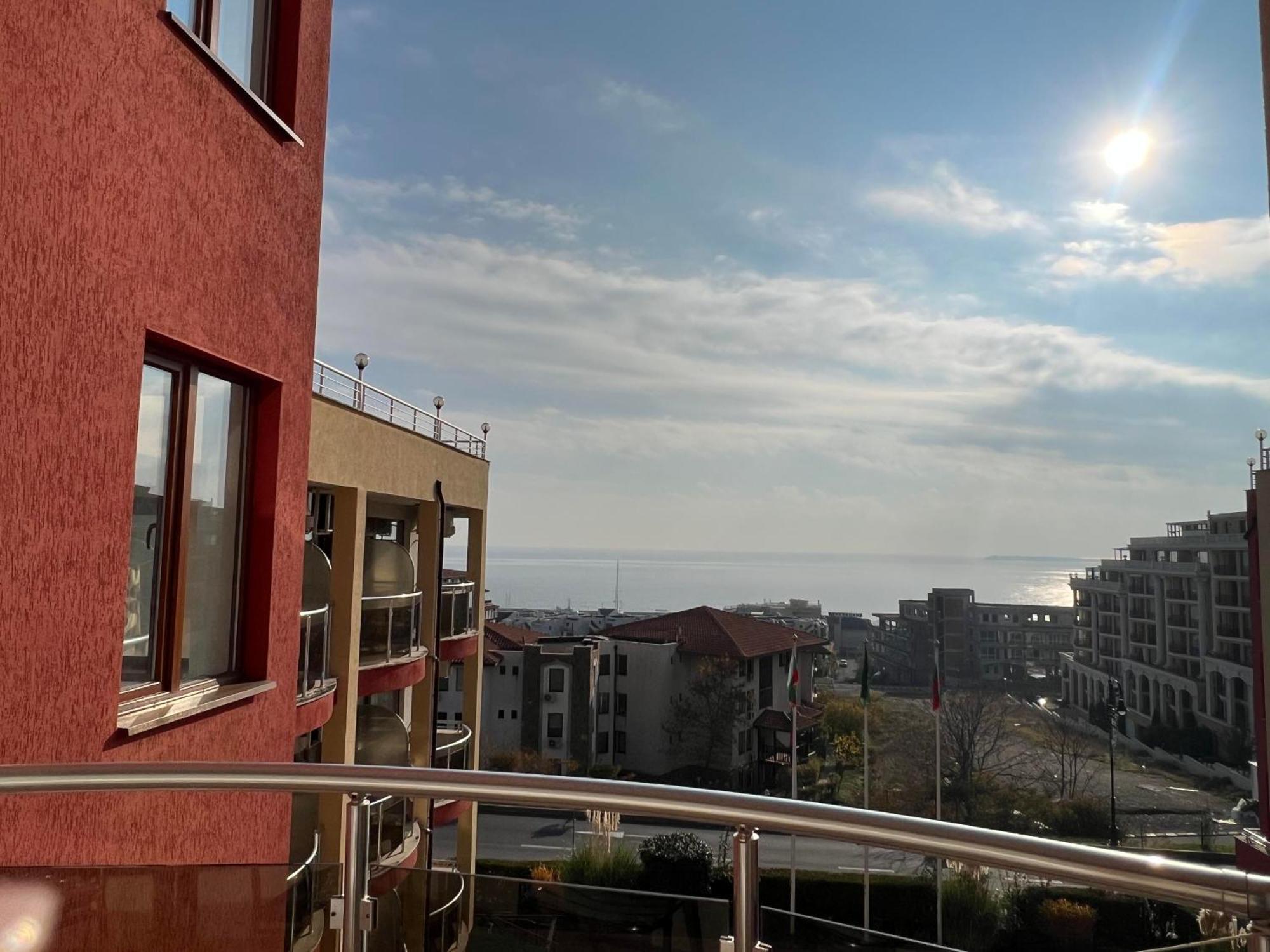 Александра Hotel Sveti Vlas Exterior photo